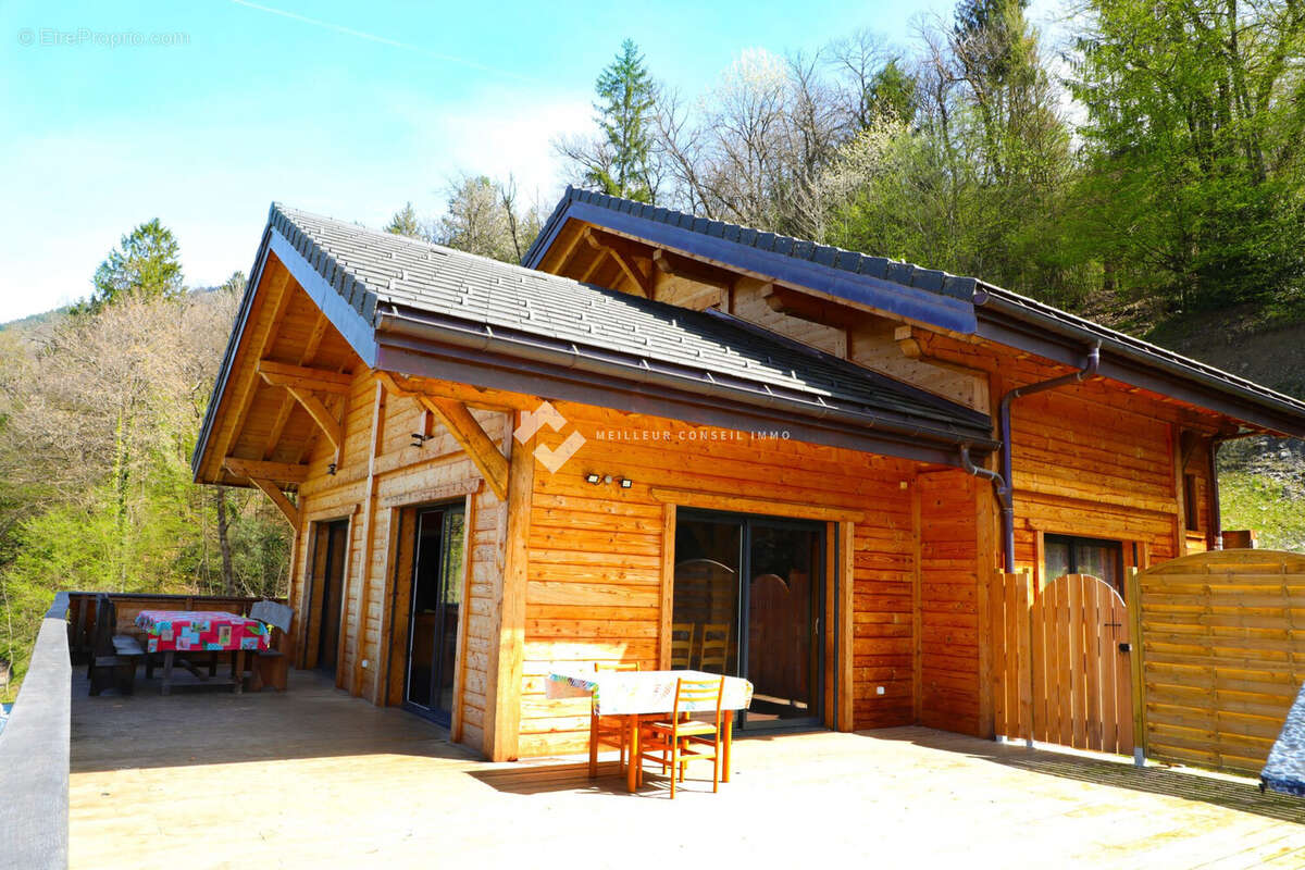 Maison à VENTHON