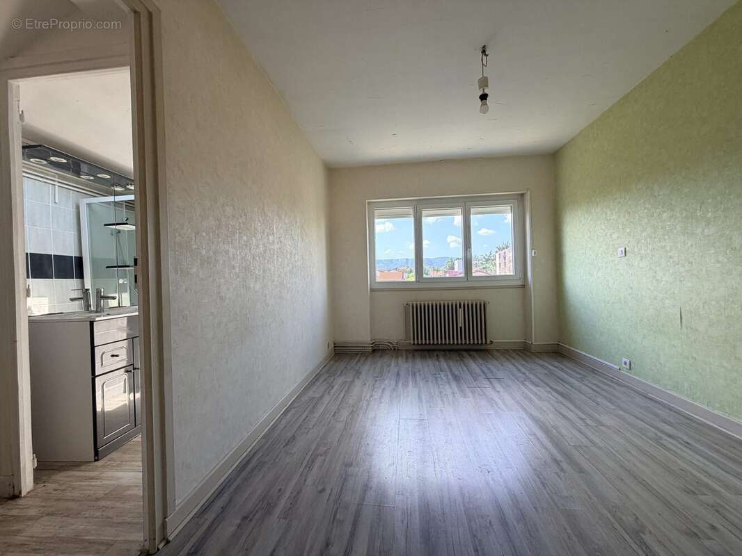 Maison à MOZAC