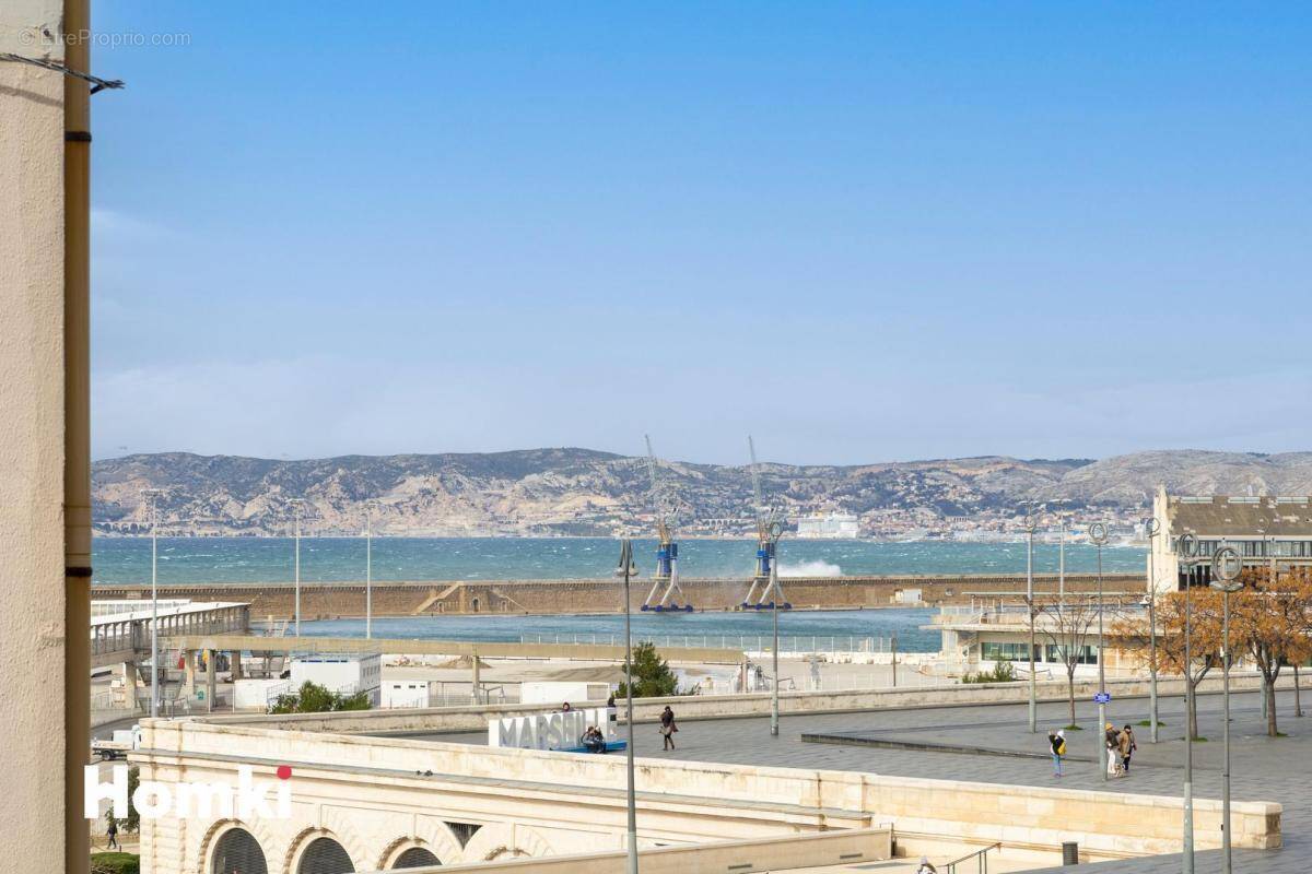 Appartement à MARSEILLE-2E