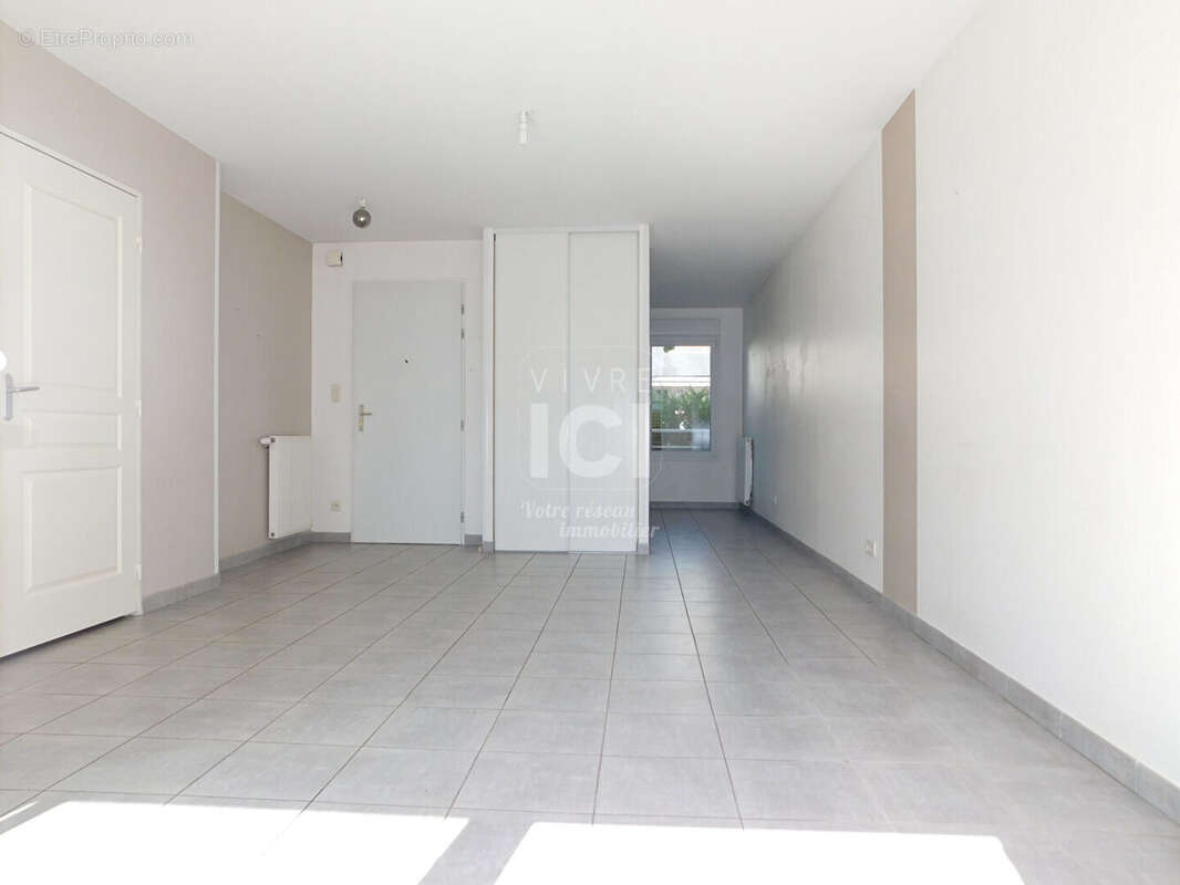 Maison Murs Erigne 86 m² - photo 4
