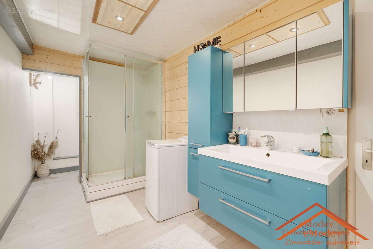 Commerce à GIRMONT-VAL-D&#039;AJOL