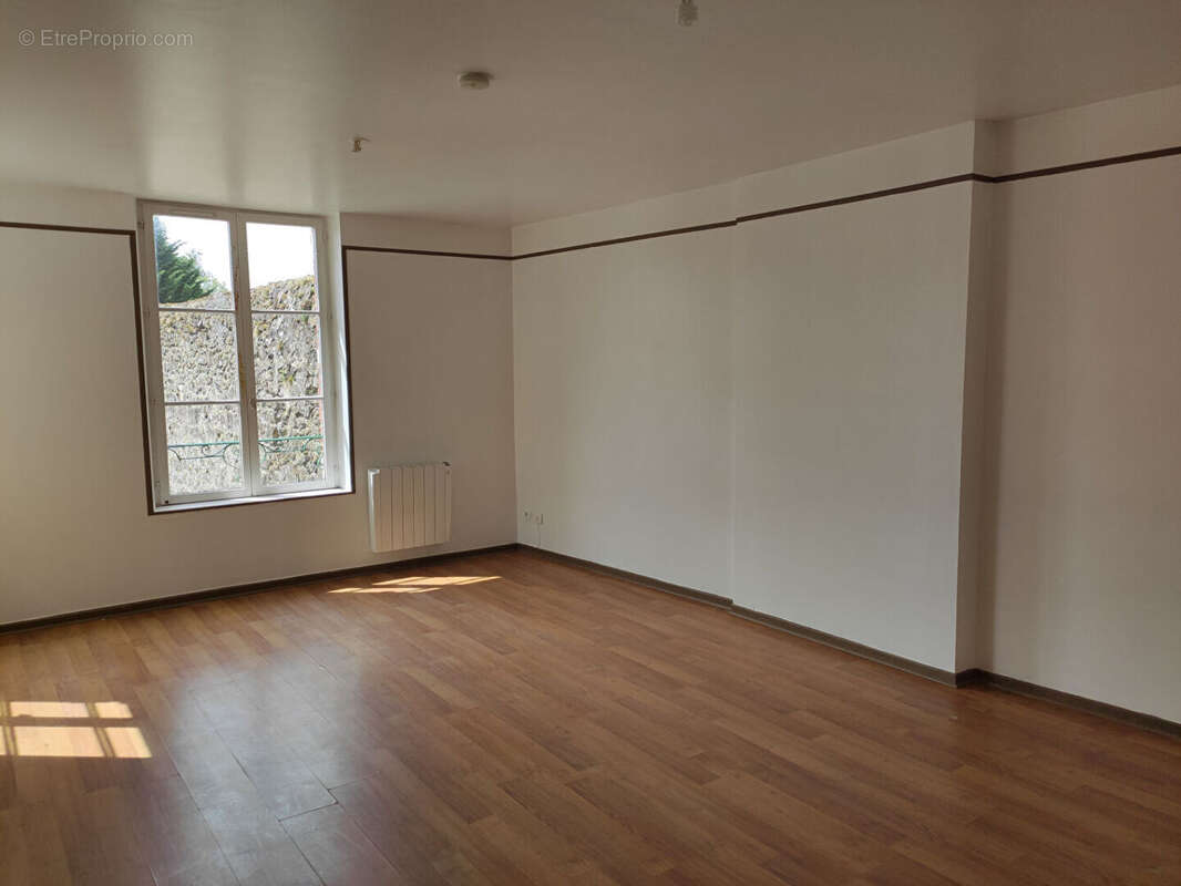 Appartement à CREPY