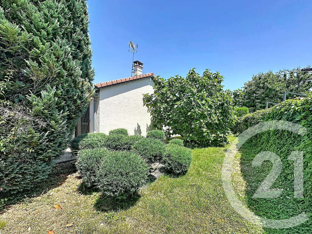 Maison à MEYZIEU