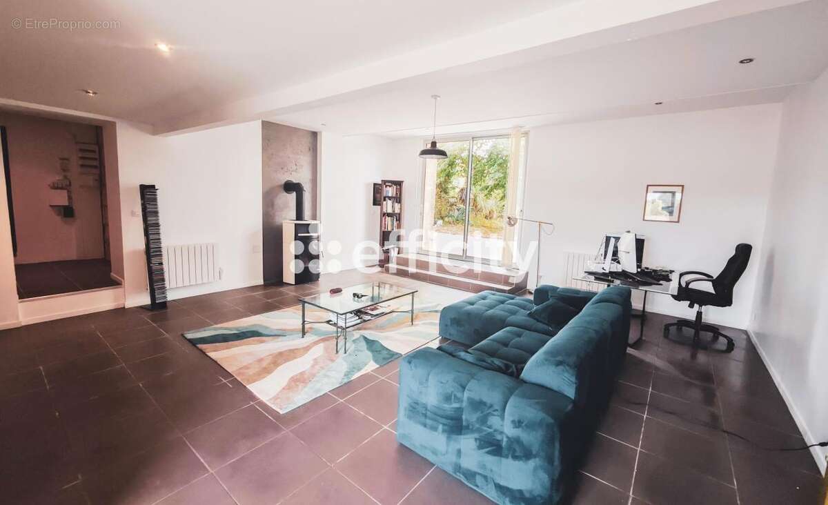 Maison 175 m² à Berson  - photo 5