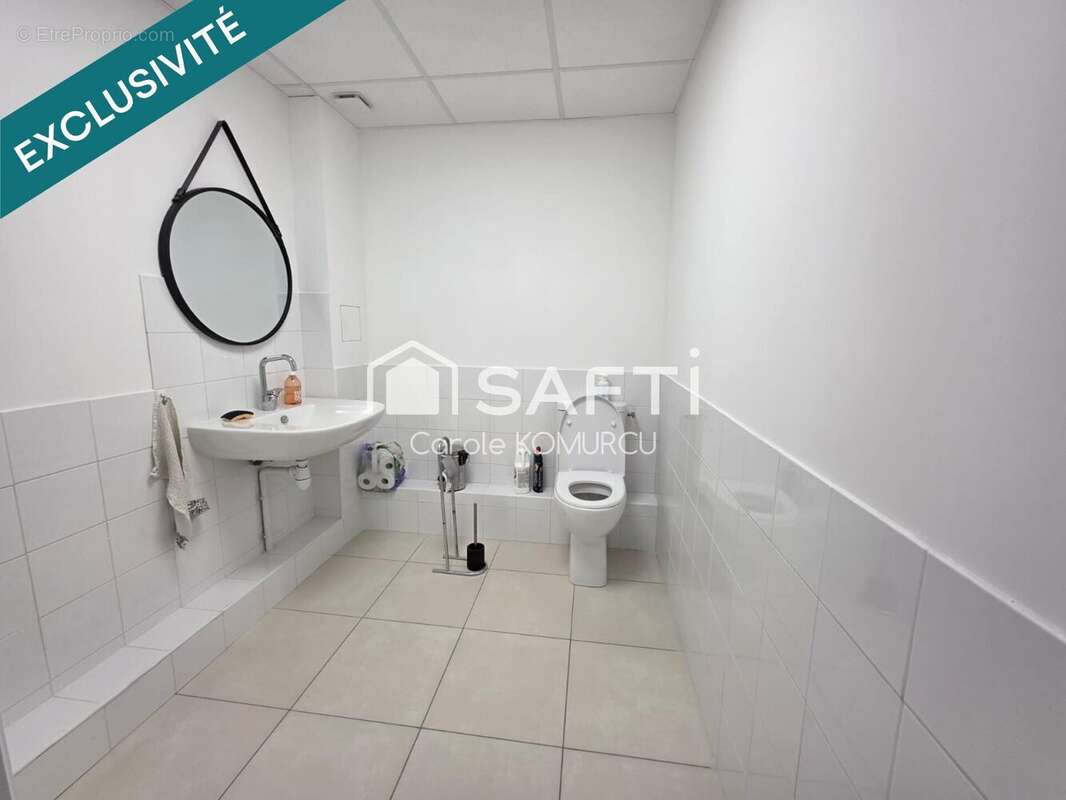 Photo 7 - Commerce à ACHERES