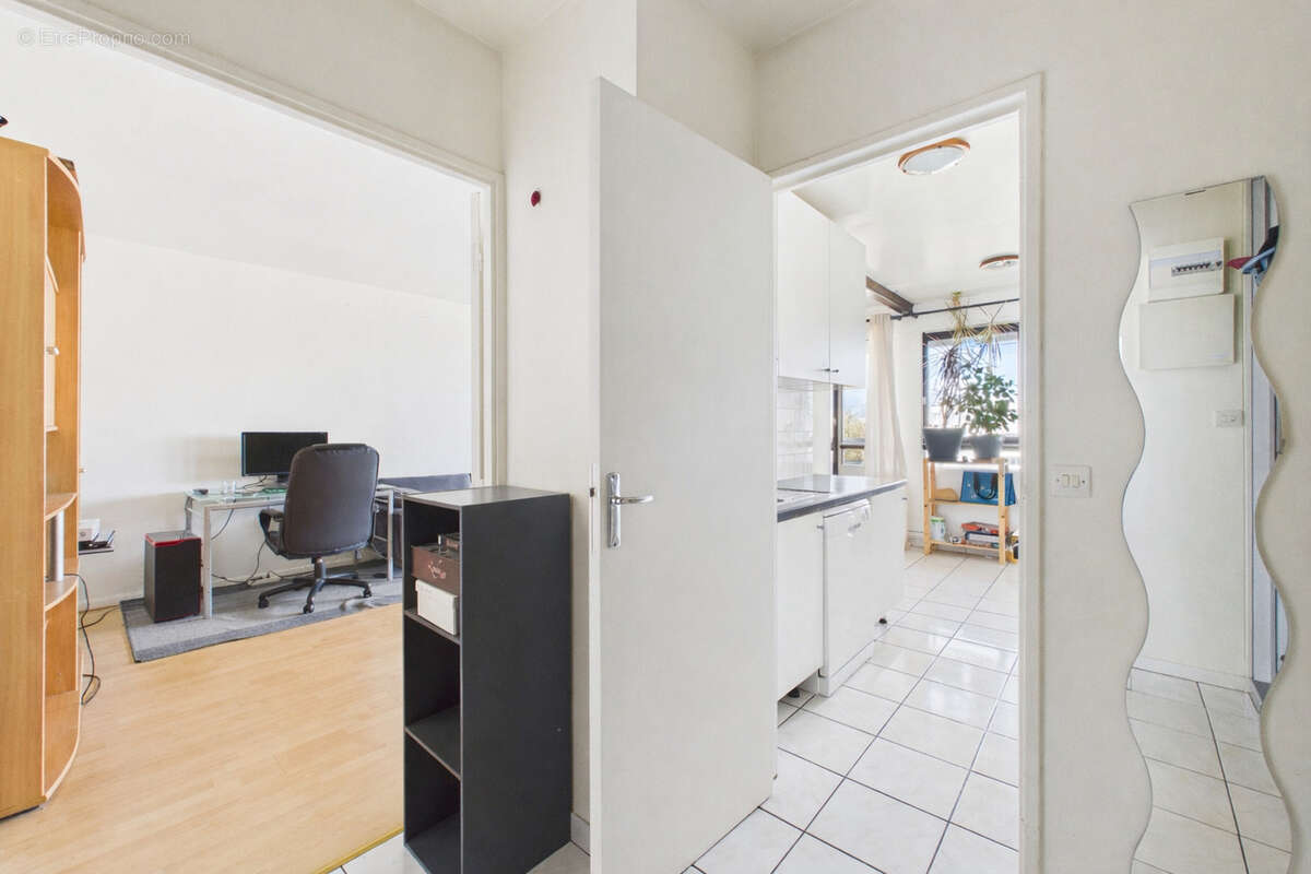 Appartement à SARTROUVILLE