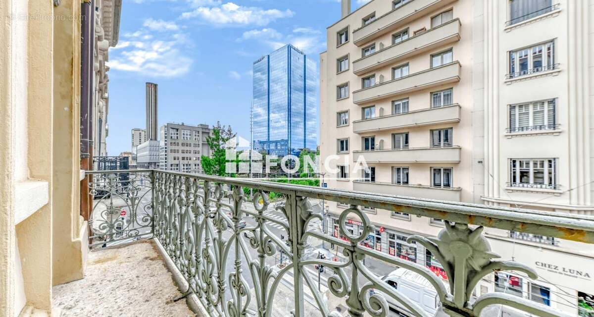 Appartement à LYON-6E