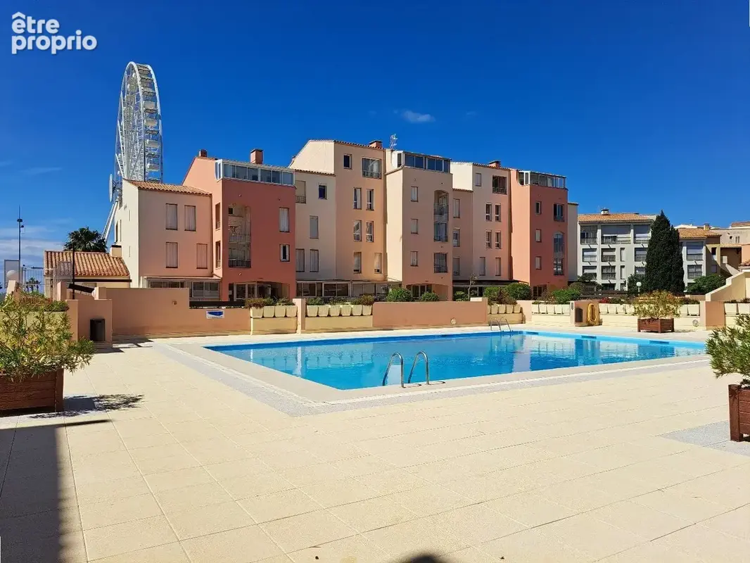Le cap d'agde - centre port  studio rénové avec piscine - photo 5