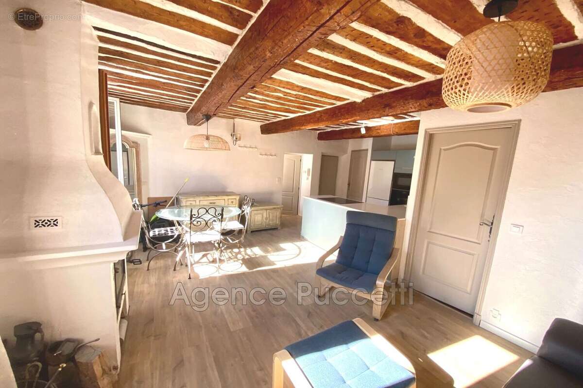 Appartement 42 m² à Vence  - photo 4