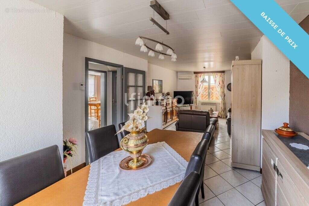 Maison à MORHANGE
