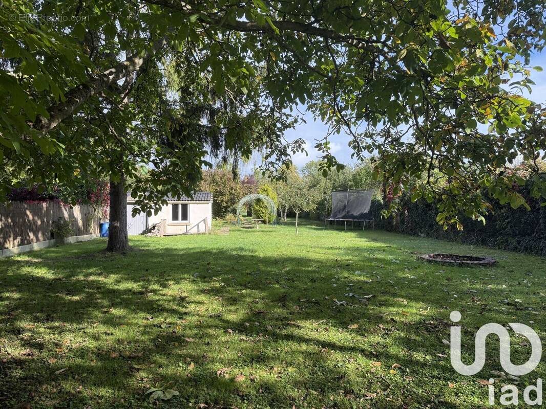 Photo 1 - Terrain à AY