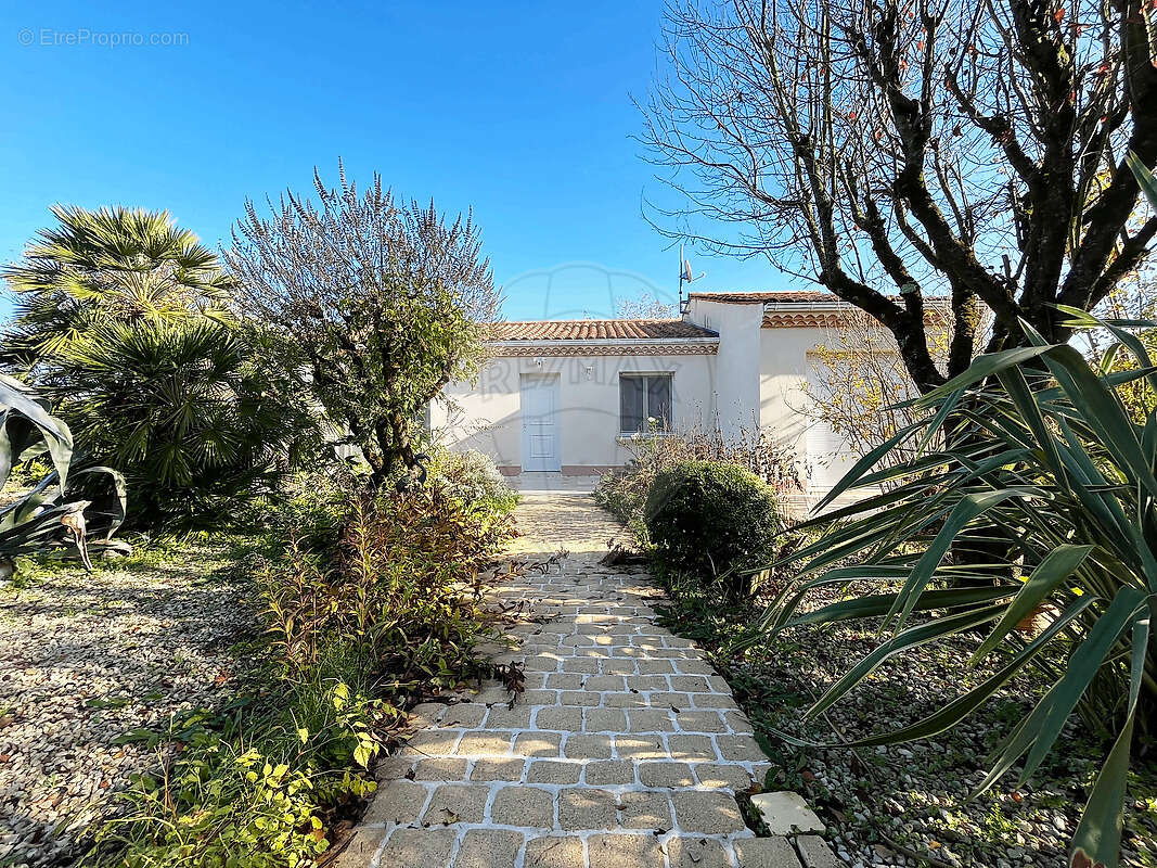 Maison à SAINT-SULPICE-DE-ROYAN
