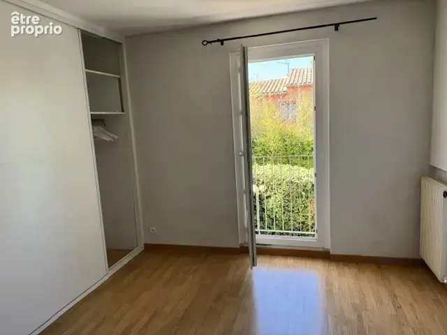 Rare t3 avec garage et jardin - photo 5