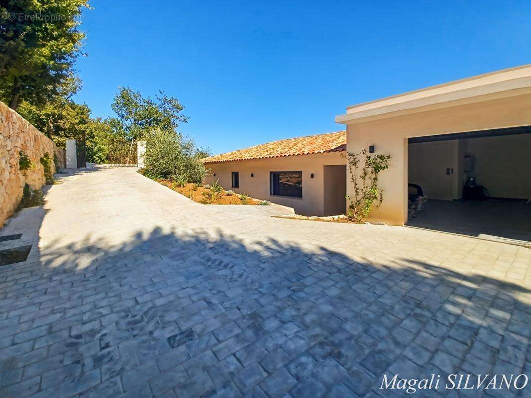 Maison à SPERACEDES