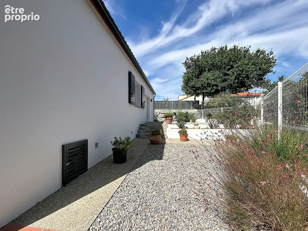Maison 4 faces de plain-pied - Vue dégagée albères - photo 15
