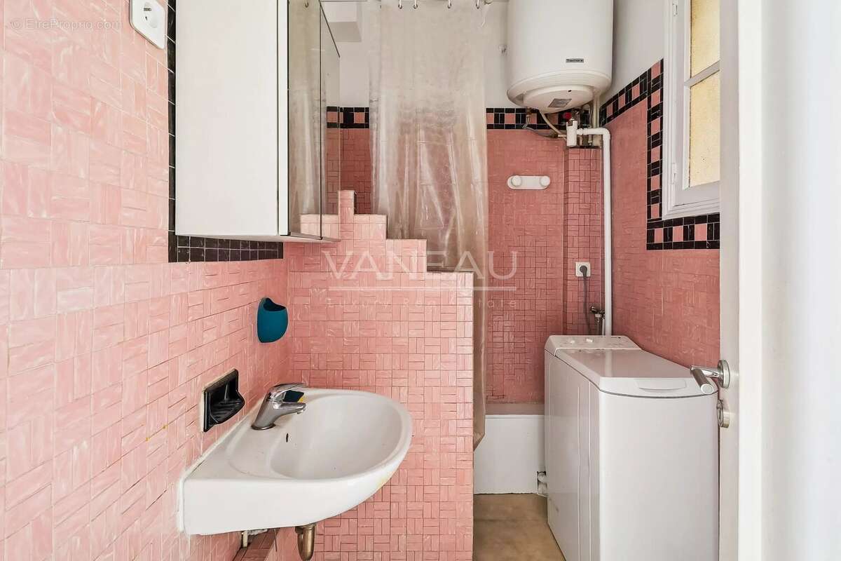 Appartement à PARIS-20E