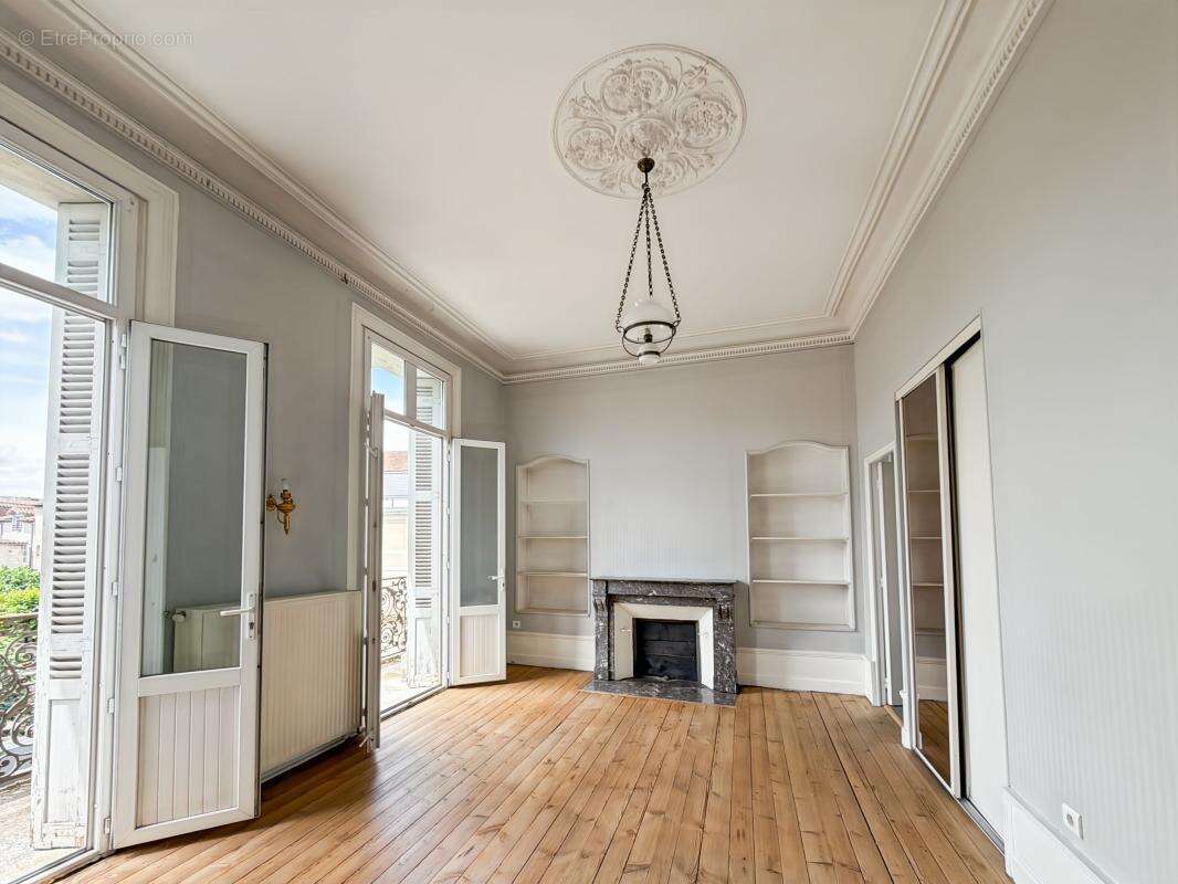 Appartement À Vendre - photo 9