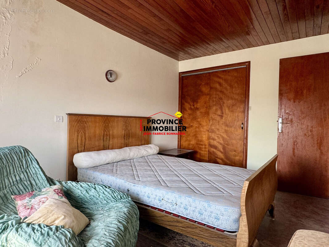 Maison 60 m² à Sainte-Cecile-Les-Vignes  - photo 6