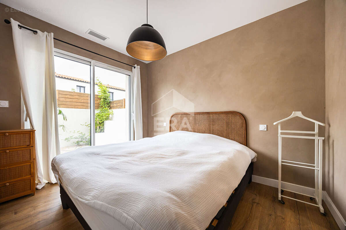 Maison à VILLELONGUE-DELS-MONTS