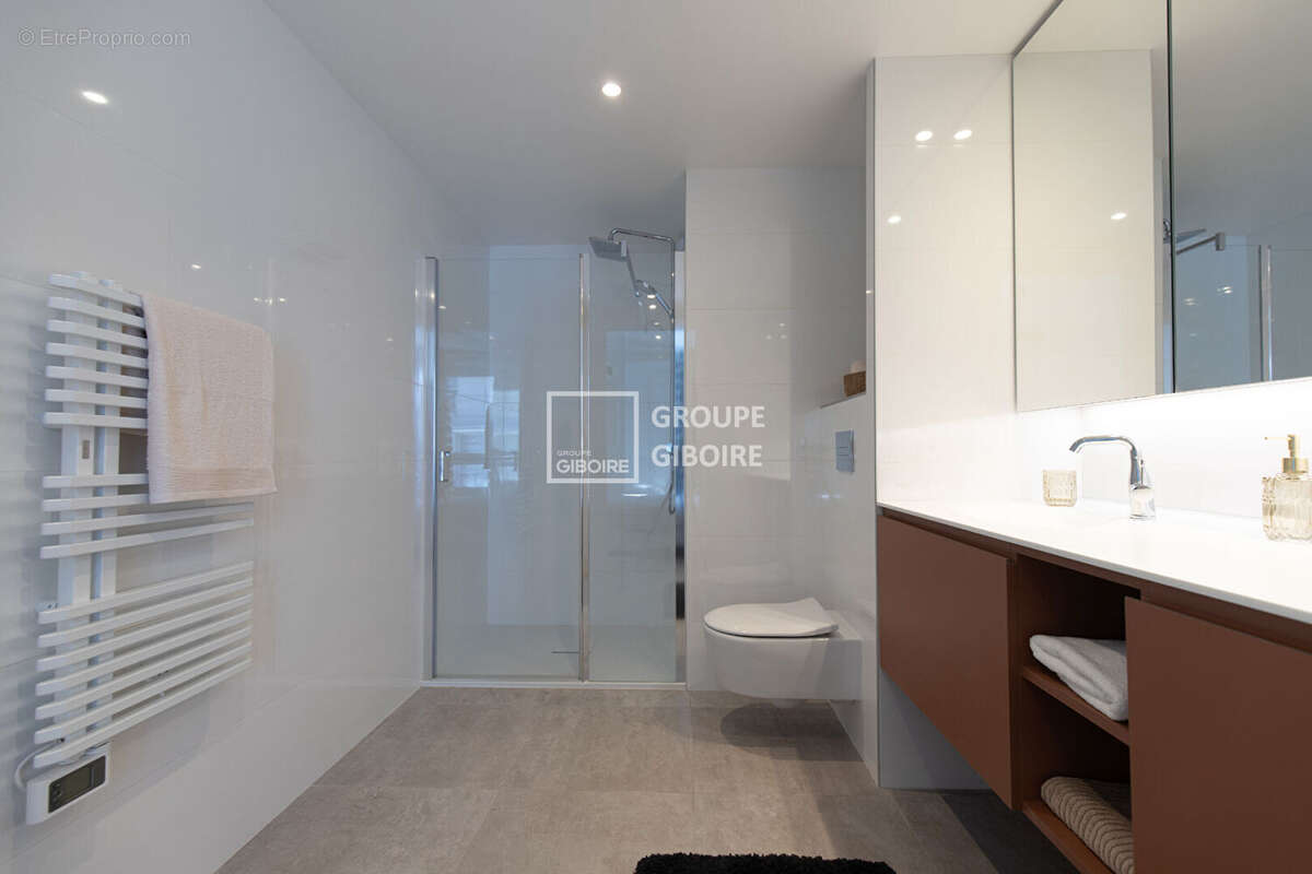 A VENDRE - AGENCE GIBOIRE - Appartement 5 pièces - Dernier étage - Vannes - photo 6