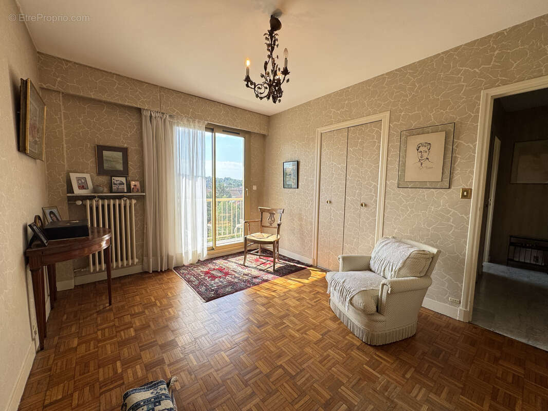 Appartement à SAINT-MAUR-DES-FOSSES