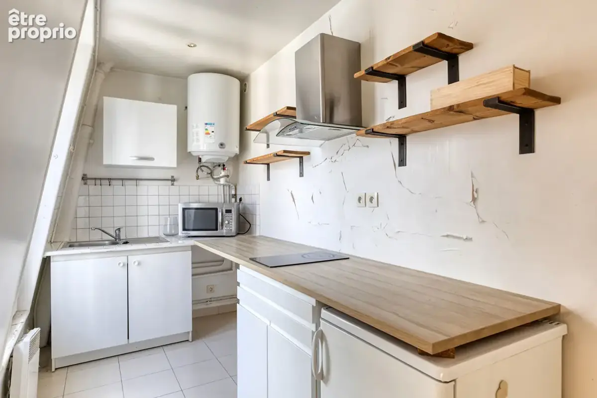 Jules Joffrin - Studio 34 m² - Etage élevé - vue sur le Sacré-Coeur - photo 7