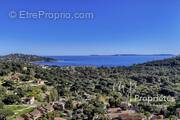 Terrain à LE LAVANDOU