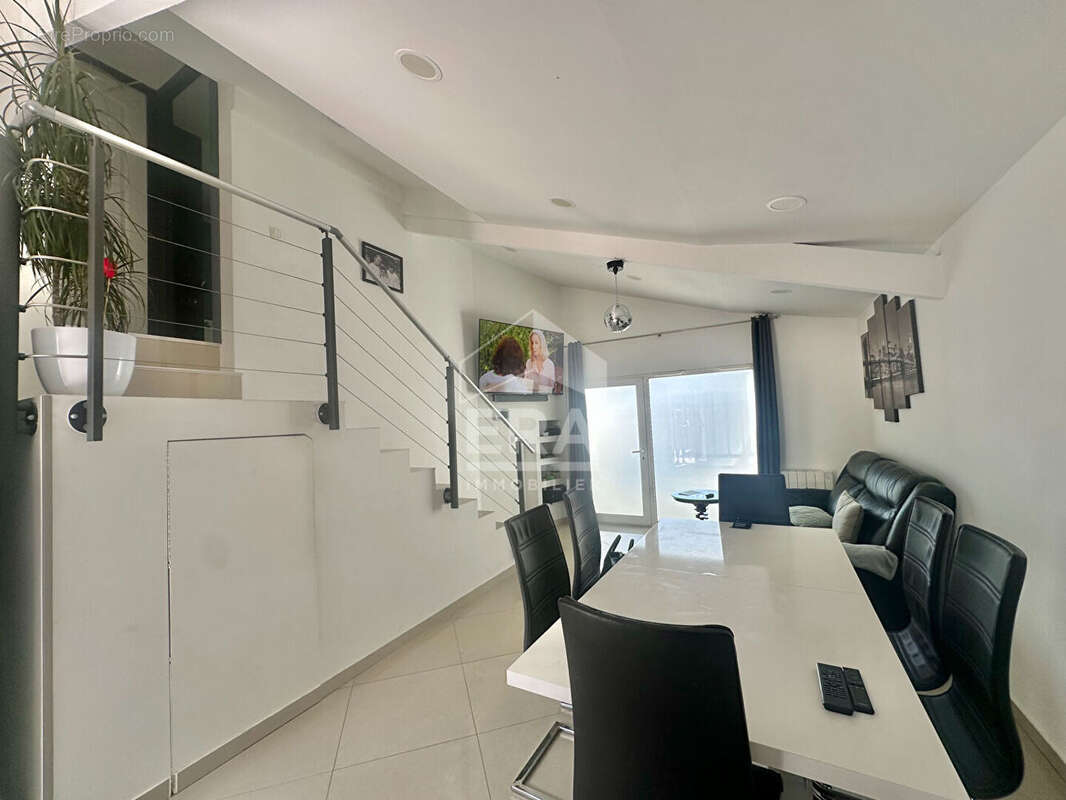 Maison à SARTROUVILLE