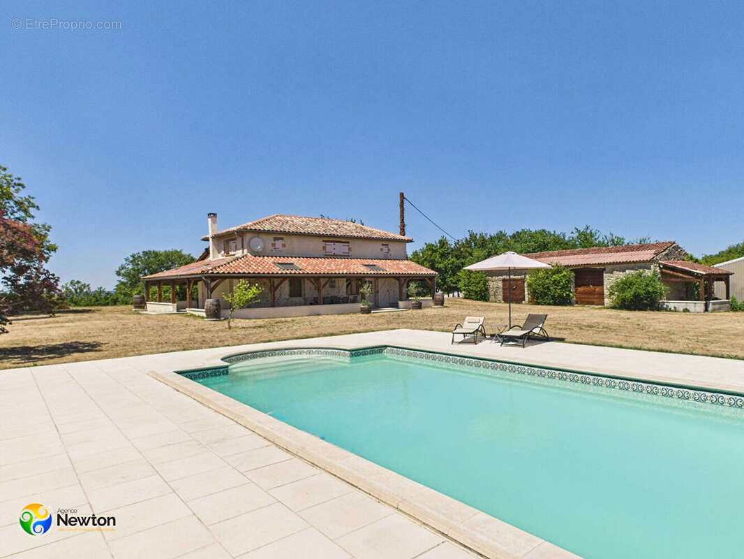 Maison à PUY-L'EVEQUE