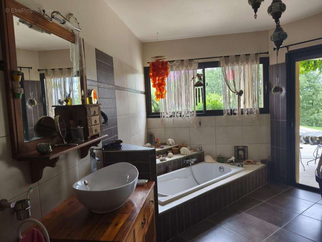 Superbe villa 200m² à proximité de Négrepelisse - photo 11