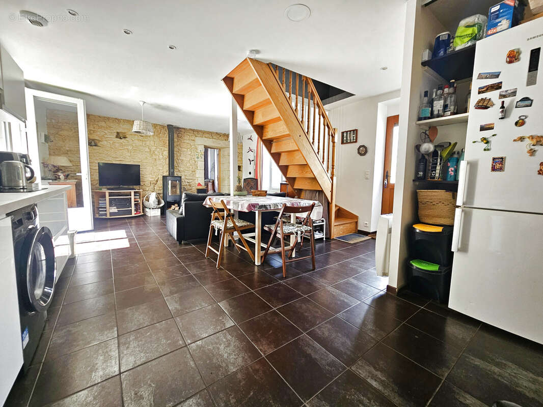 Maison à AIGREFEUILLE-D&#039;AUNIS