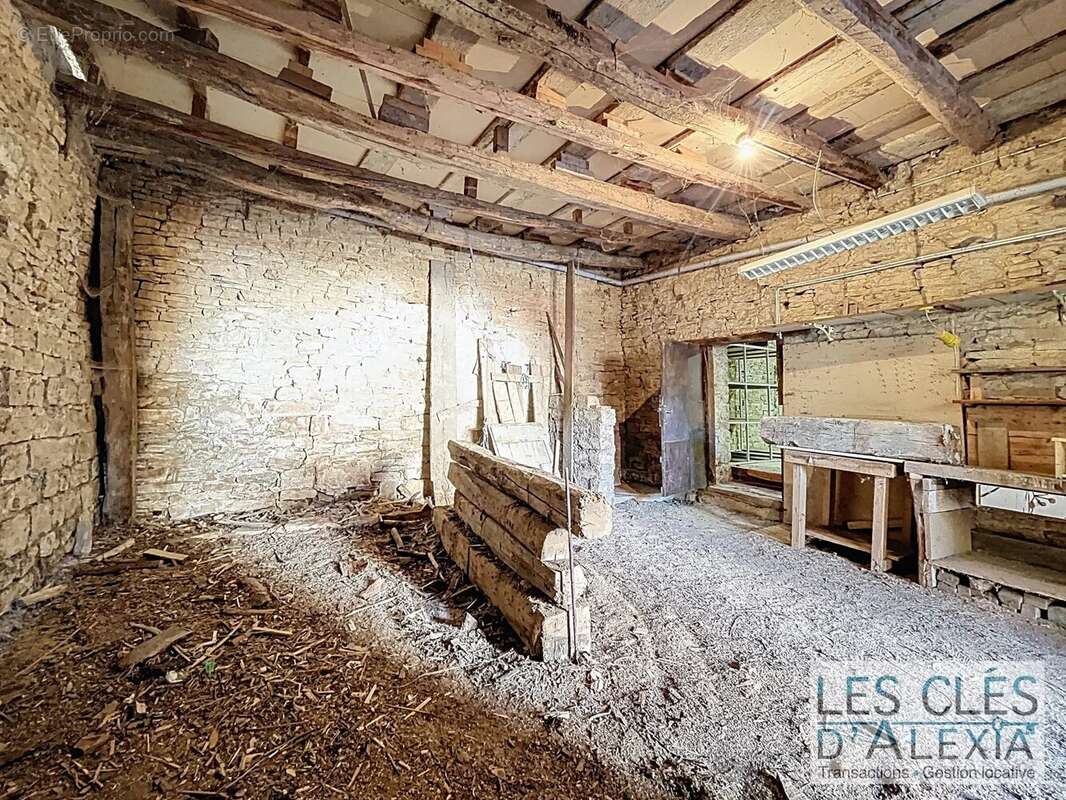 Appartement à JOUDES