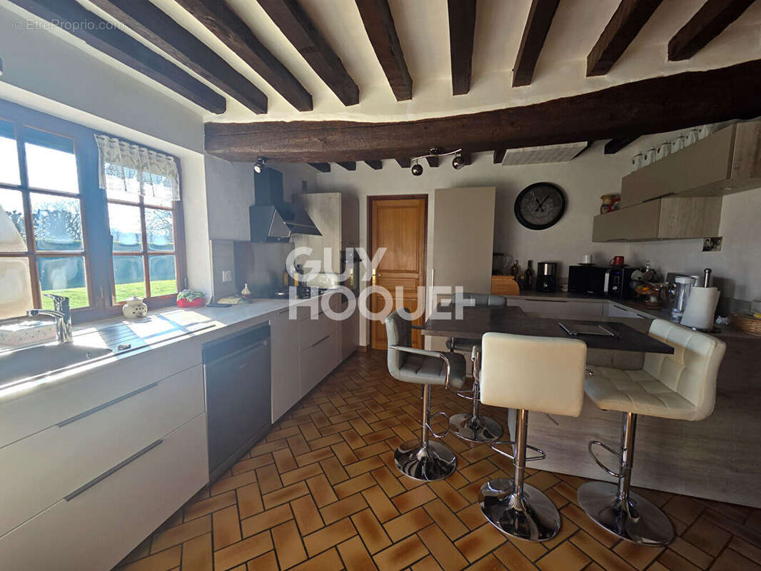 Maison à BOSC-RENOULT-EN-ROUMOIS