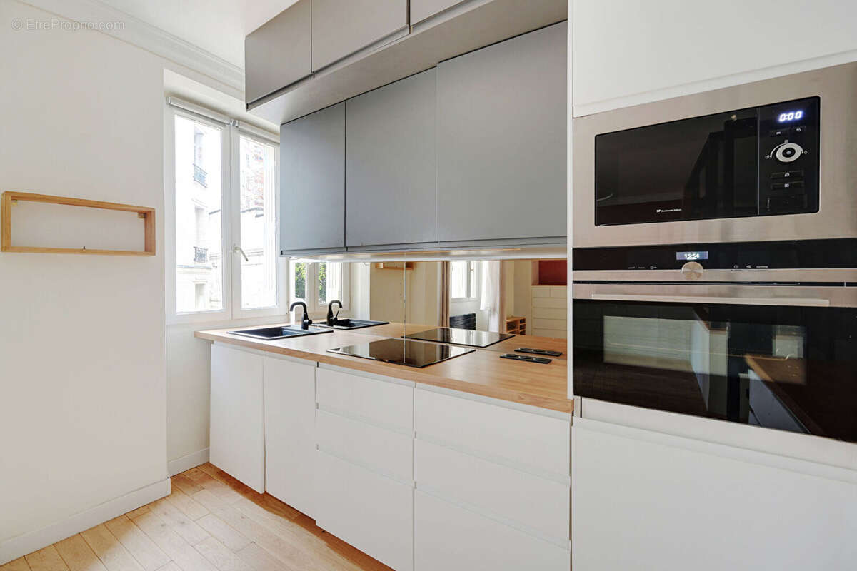 Appartement à PARIS-18E