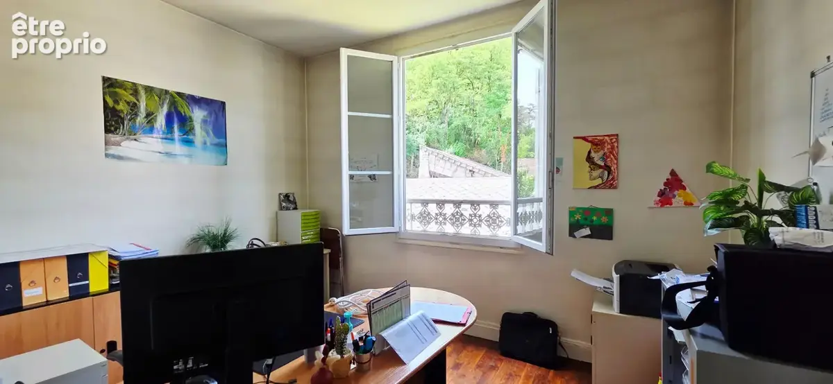 Maison de type bourgeoise à Étampes libre au 1er Mars 2027 avec garage. - photo 7