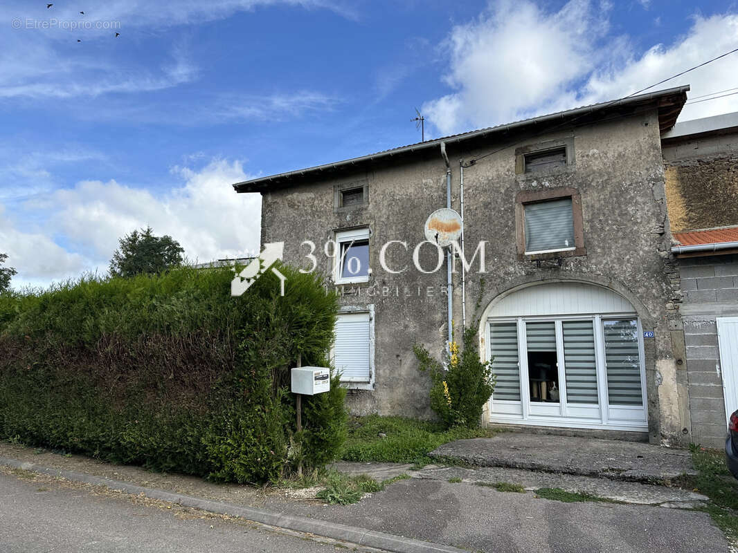 Maison à FRENOIS