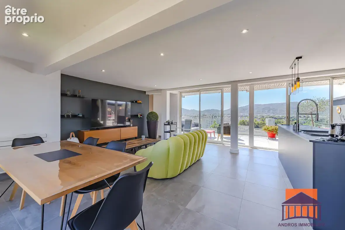 13008 Carré d’or, magnifique penthouse de 114 m2 plus 47 m2 de terrasses, vue mer, dernier étage, au sein d’un - photo 10