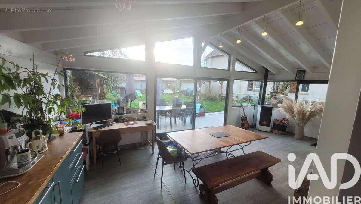 Photo 2 - Maison à ETREPILLY