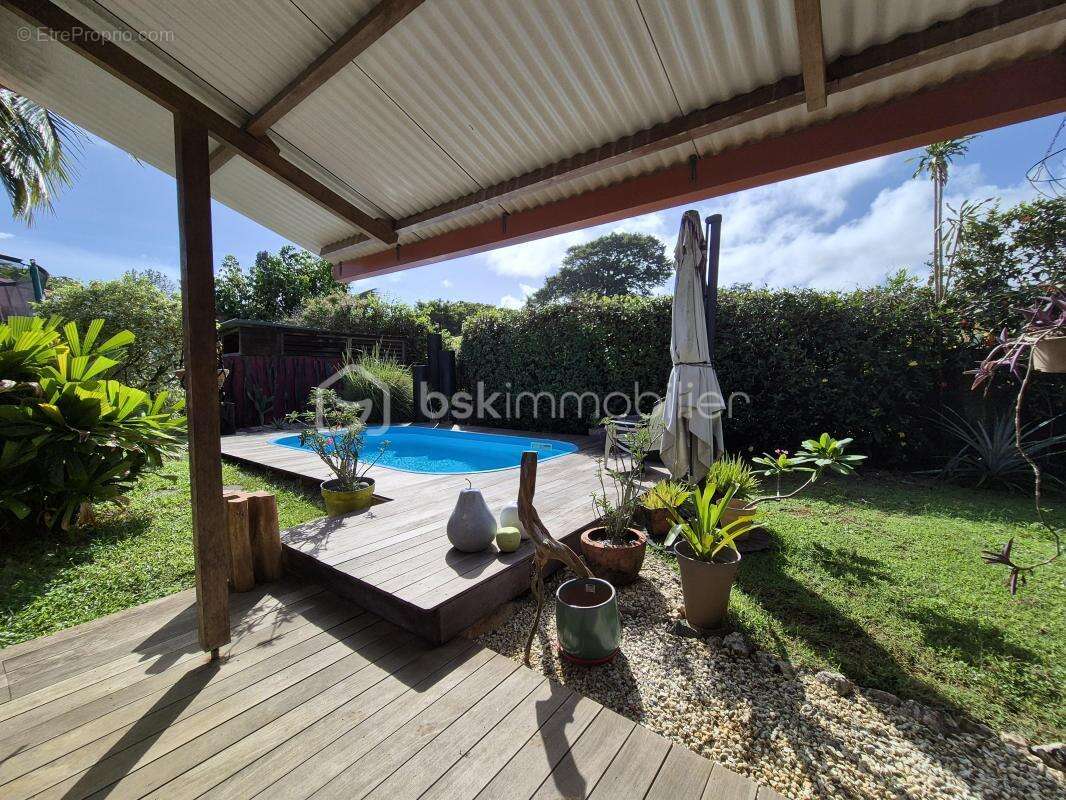 Maison à REMIRE-MONTJOLY