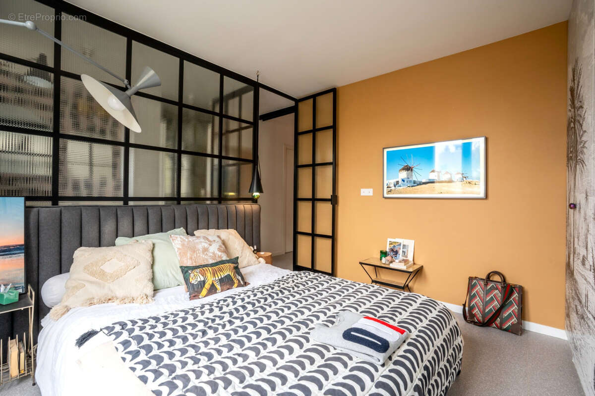 Appartement à PARIS-11E