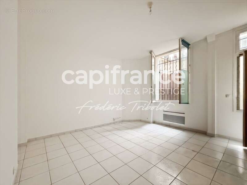 Appartement à PARIS-11E