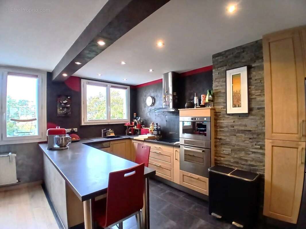 Appartement à HOUILLES