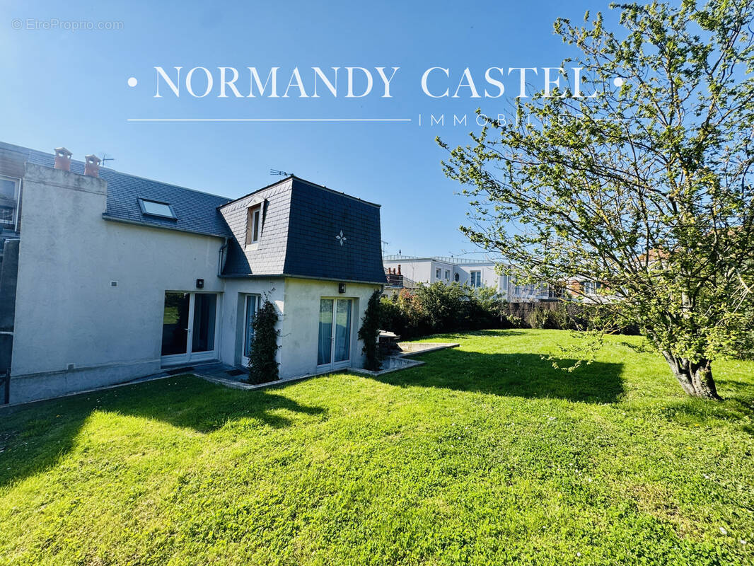 Maison à TROUVILLE-SUR-MER