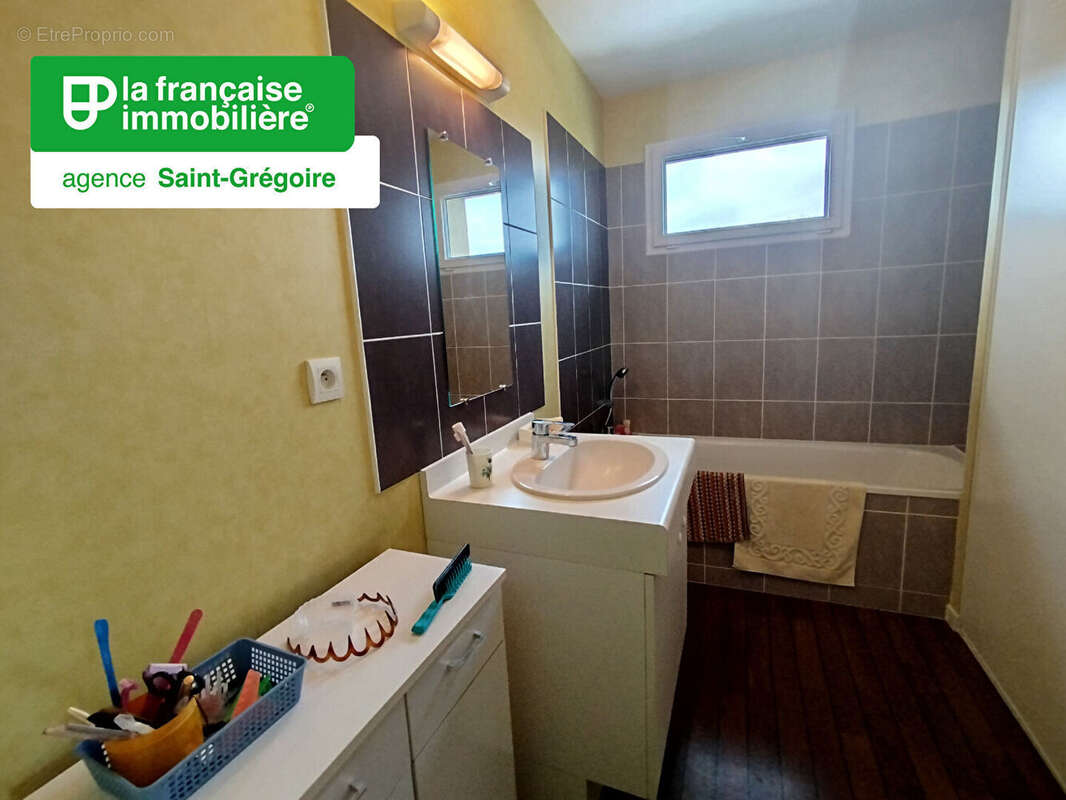 Appartement à MONTGERMONT