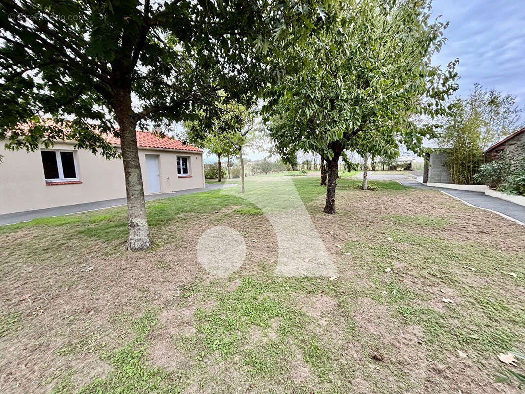 Maison à LA VARENNE