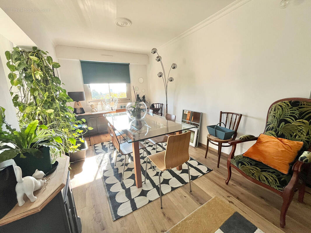 Appartement à SAINT-CYR-SUR-LOIRE