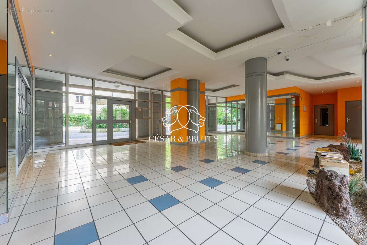 Appartement à LYON-9E