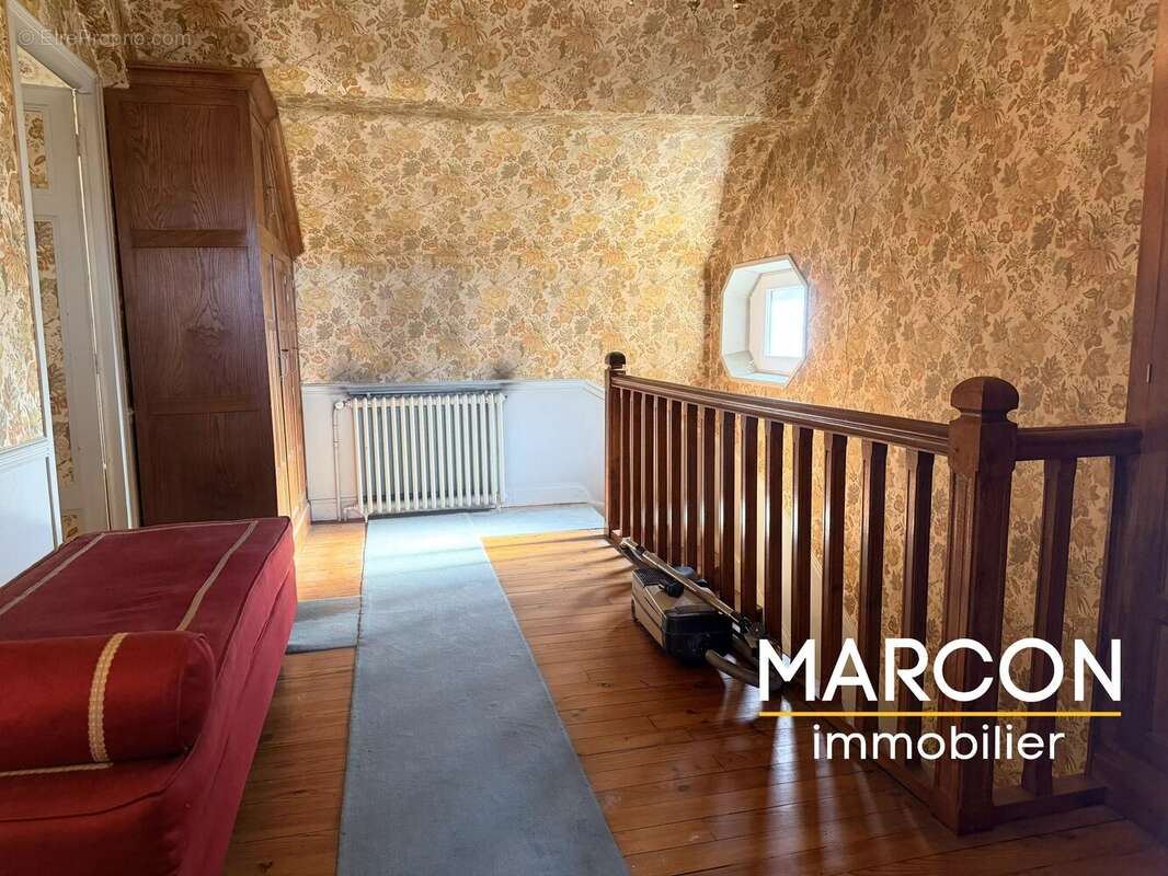 Maison de ville - Guéret, proche des commerces - photo 16