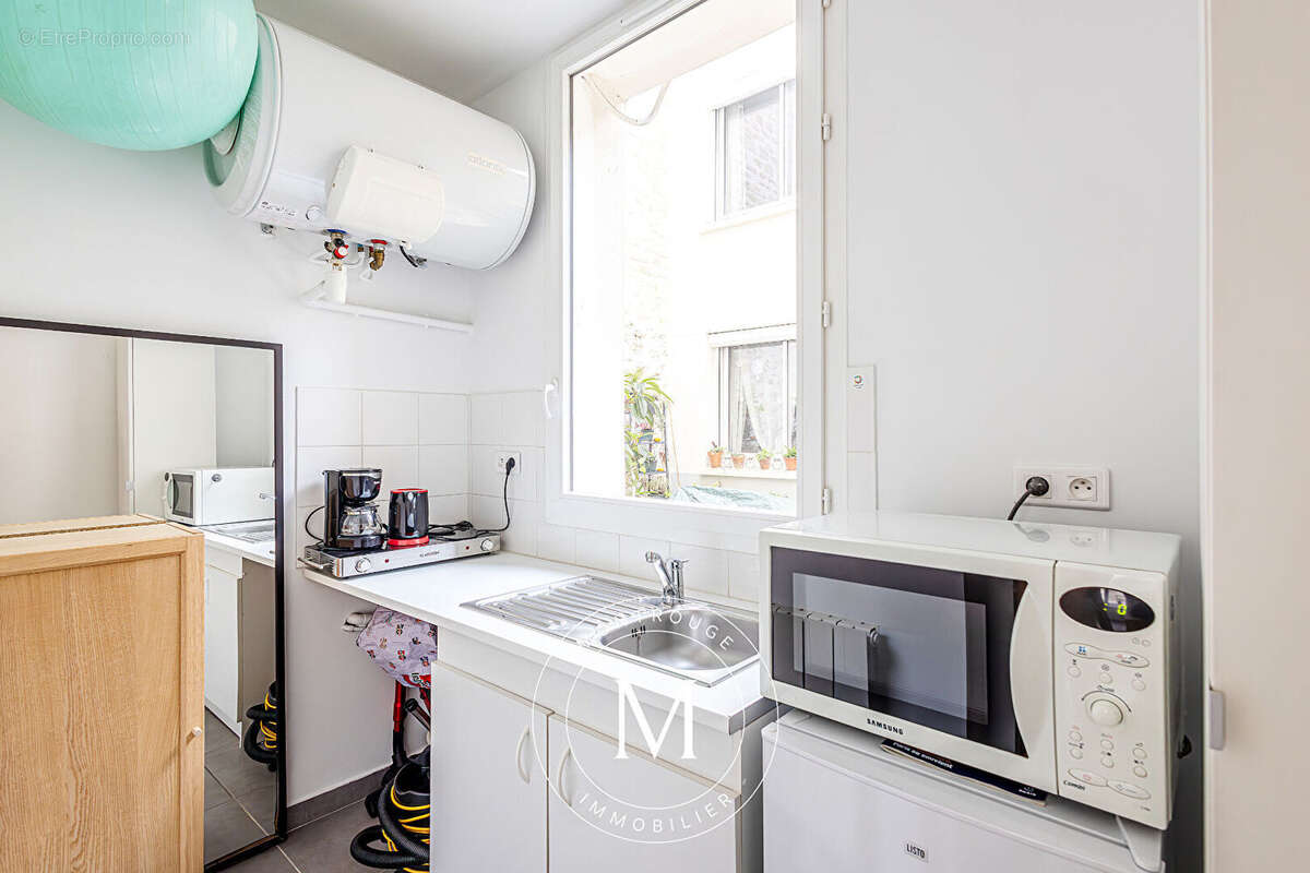 Appartement à PARIS-14E