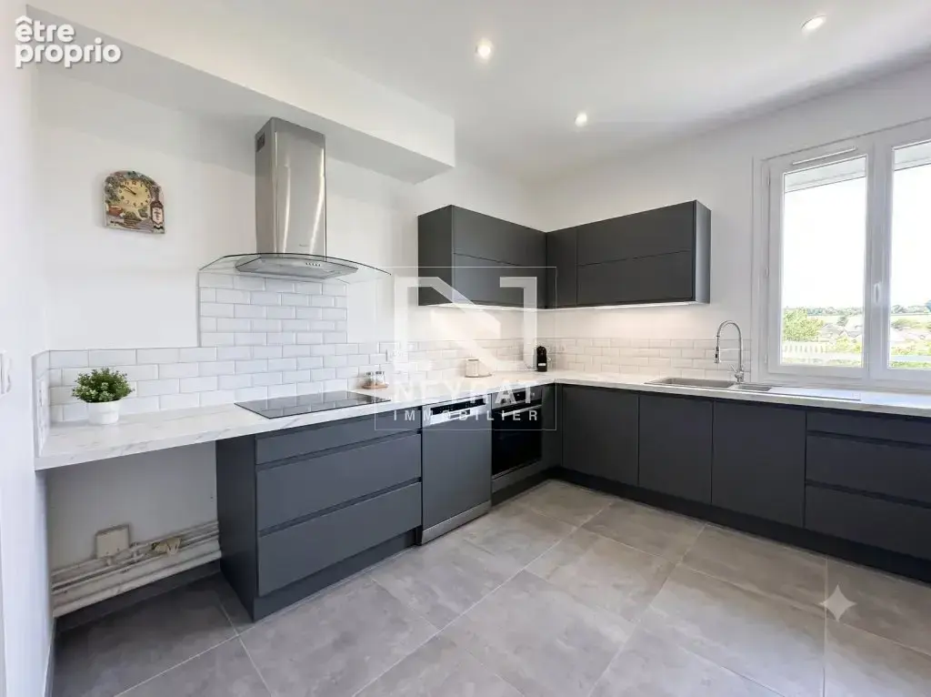 Affaire ! Maison familiale à fort potentiel avec double jardin, quartier calme - photo 8